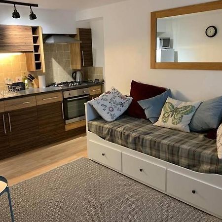 דירות The Snug, A Great Flat In The Heart Of Peebles. מראה חיצוני תמונה