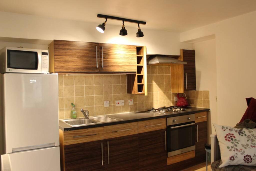 דירות The Snug, A Great Flat In The Heart Of Peebles. מראה חיצוני תמונה